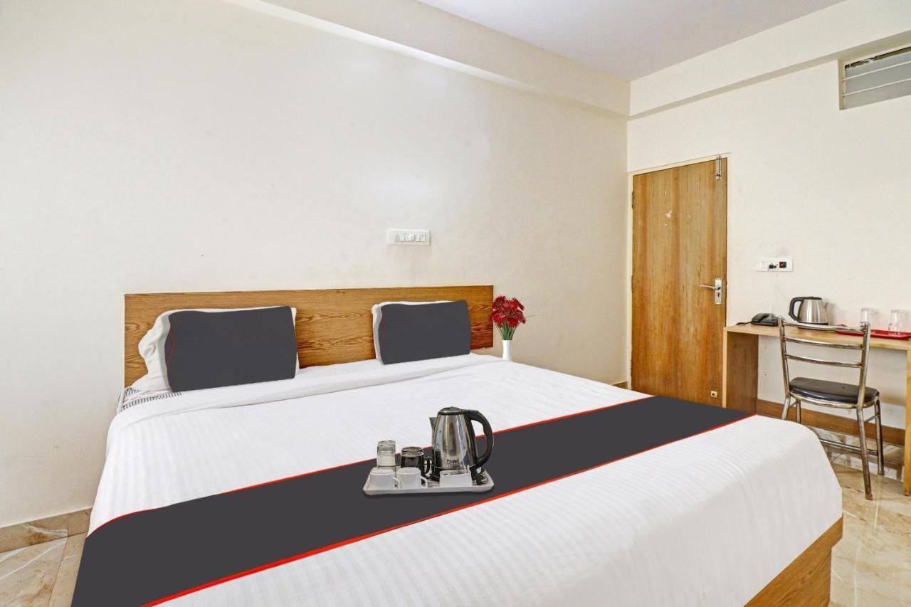 Hotel Flagship Sri Sai Comforts Bangalore Exterior foto